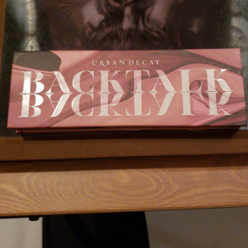 Urban Decay Backtalk Palette